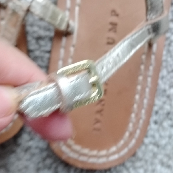 Ivanka Trump Silver Sandals with Minimalist Design - Picture 5 of 5